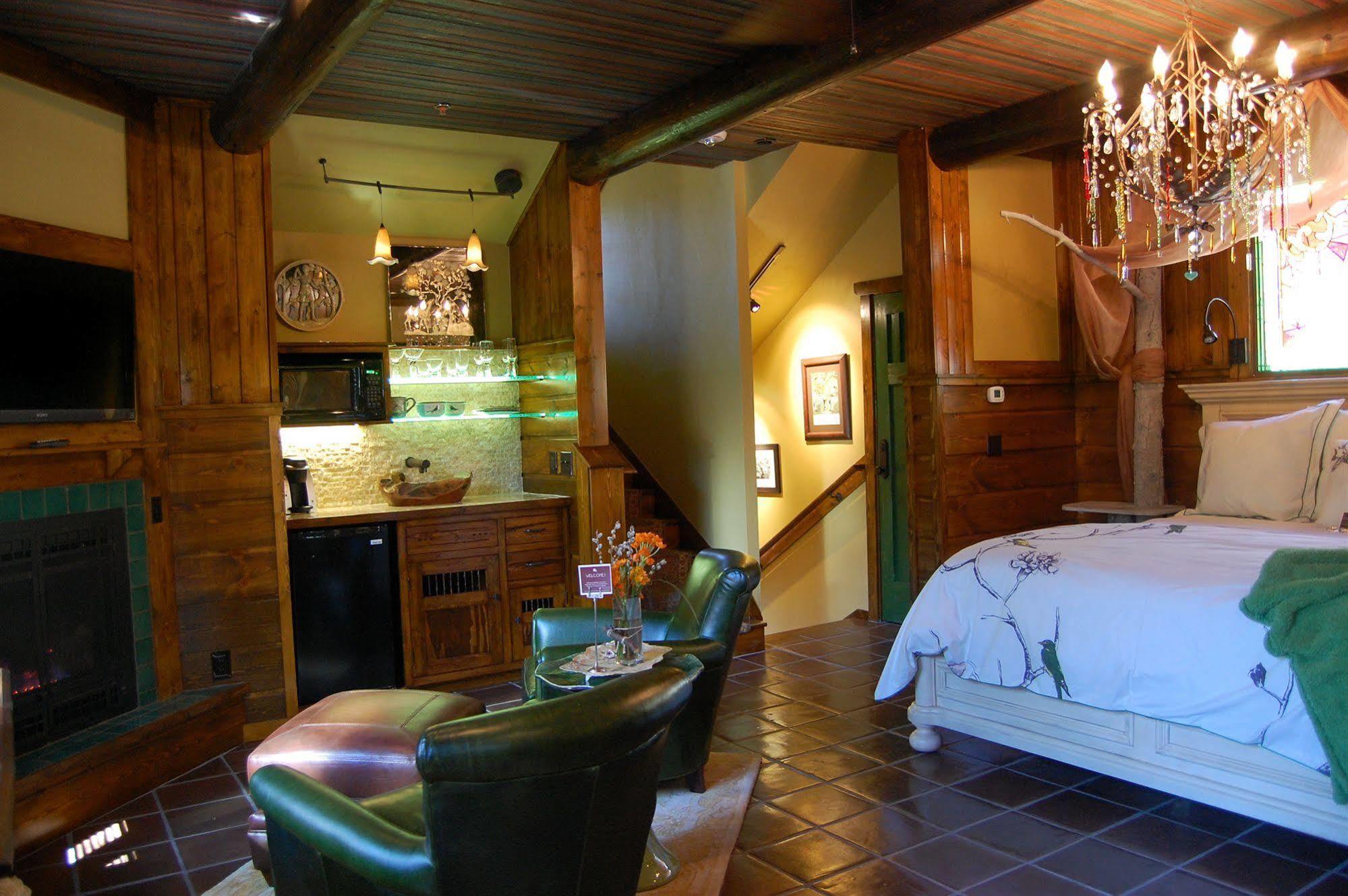 Highland Haven Creekside Inn 常青城 外观 照片