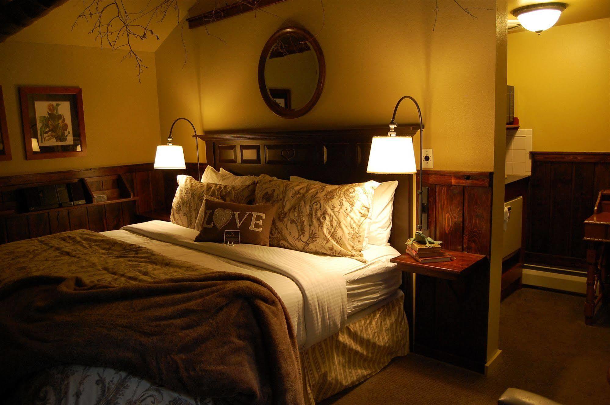 Highland Haven Creekside Inn 常青城 外观 照片
