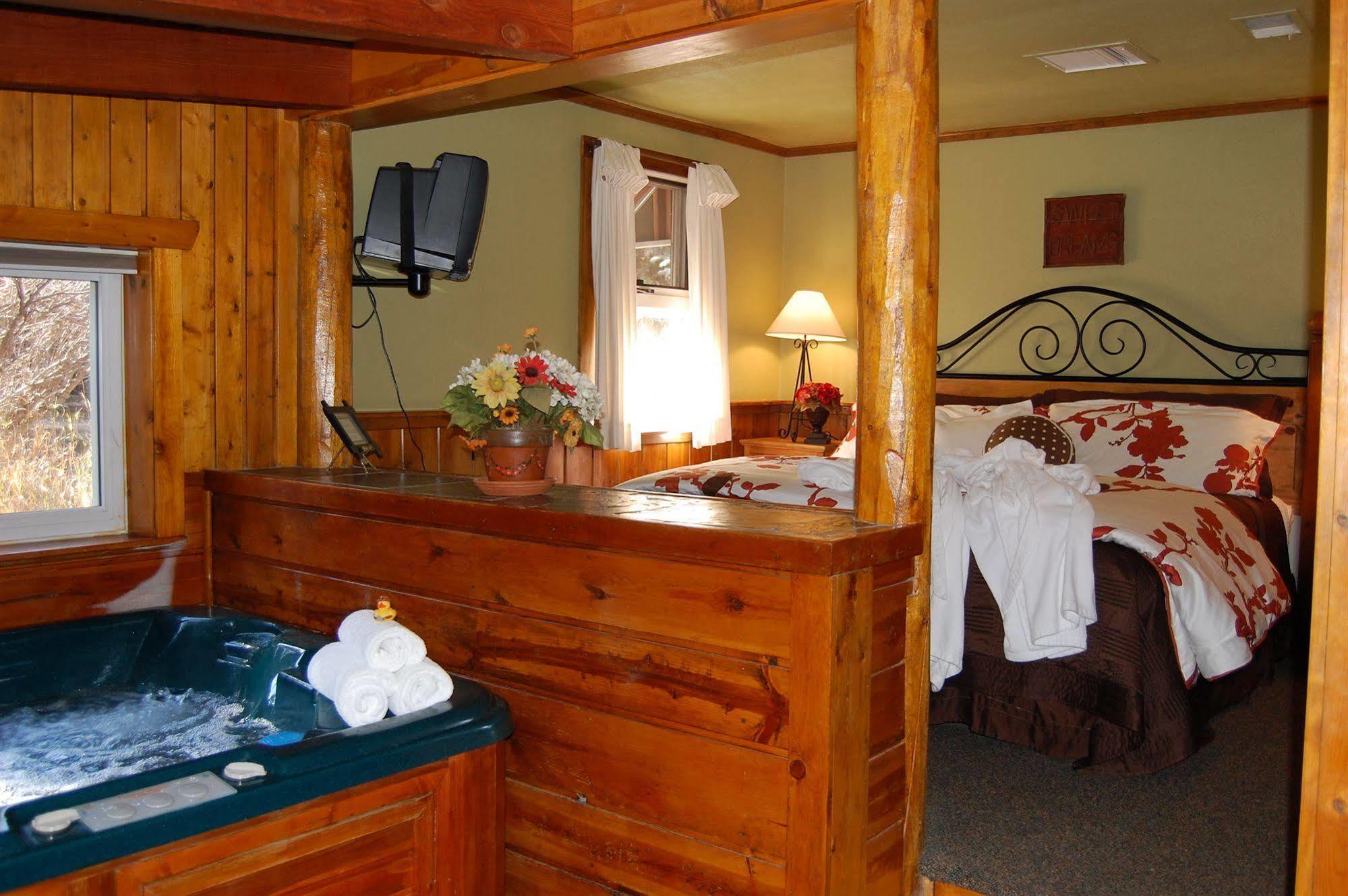 Highland Haven Creekside Inn 常青城 外观 照片