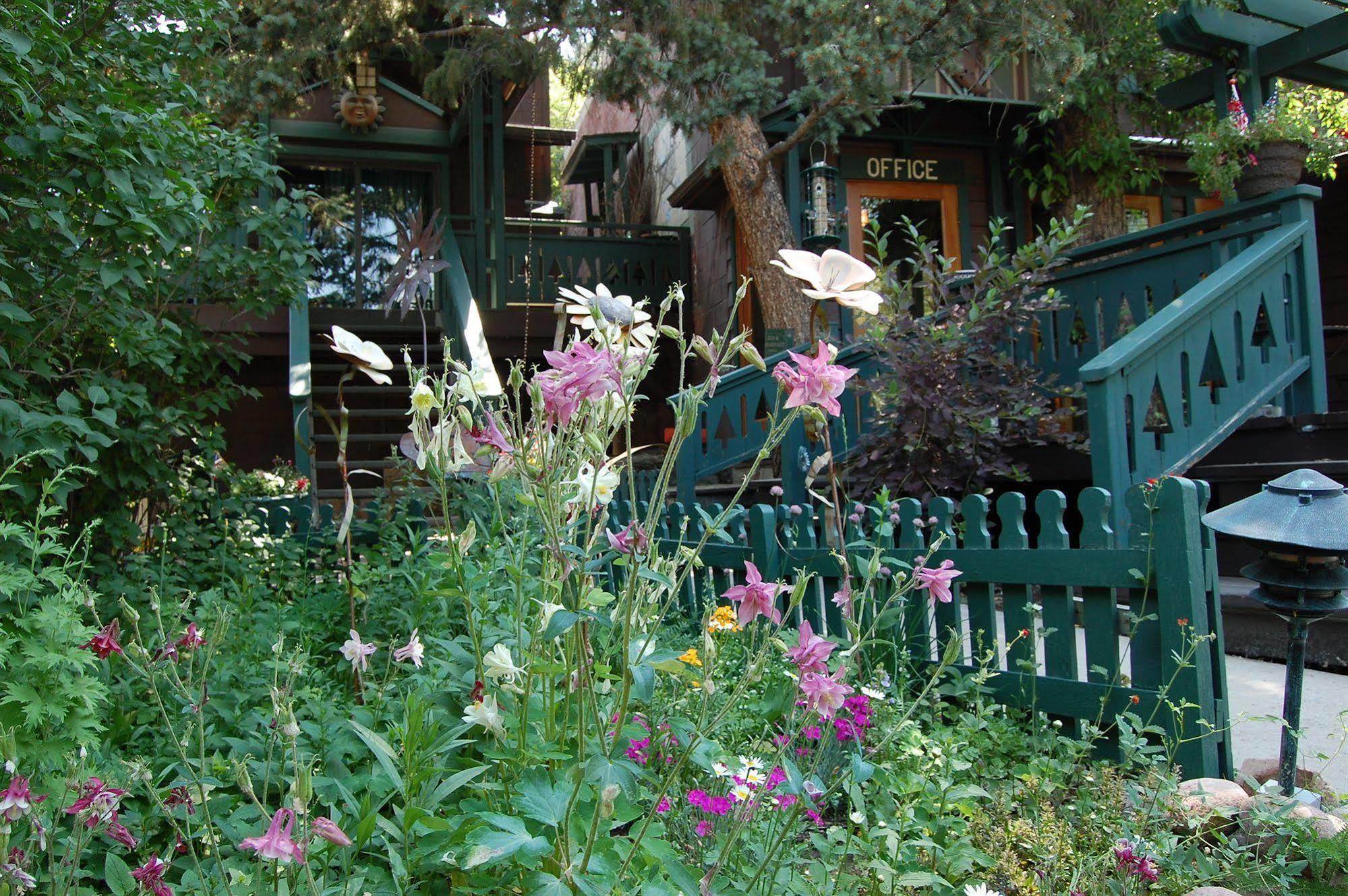 Highland Haven Creekside Inn 常青城 外观 照片